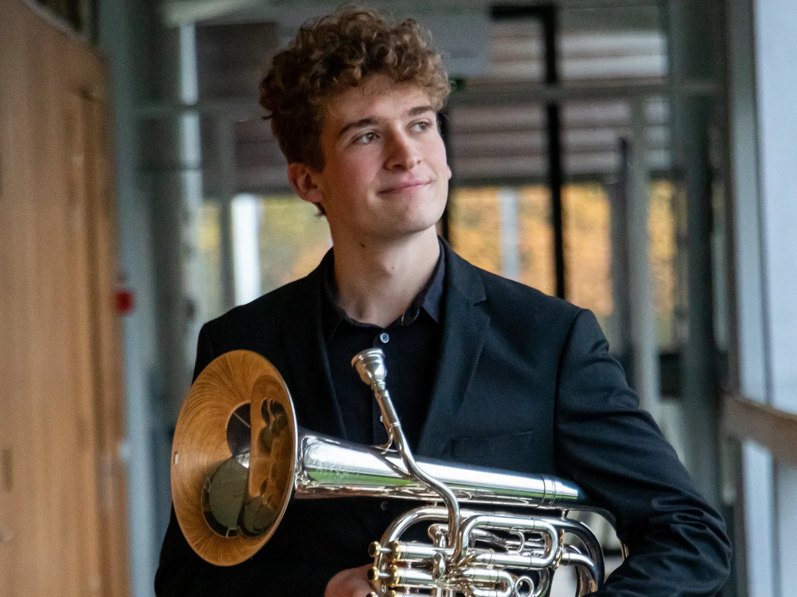 De baritonhoorn verdient haar plaats in de spotlights – in gesprek met Thibaut De Bondt