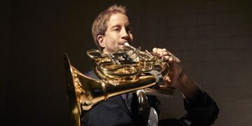 Fenomenale Felix Klieser – Een hoornist zoals er nooit één was…
