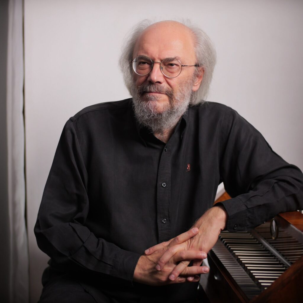 (c) Anton Vodenitcharov