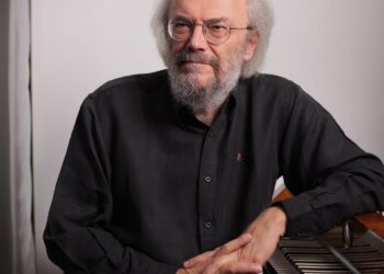 (c) Anton Vodenitcharov