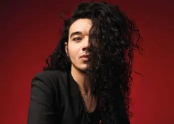 Een kosmisch traject in drie delen: Haydn, Neyrinck en Holst tijdens het Antwerp Spring Festival