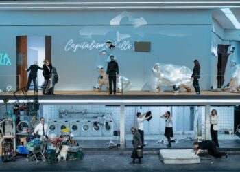 Nozze di Figaro ‘Upstairs Downstairs’ in Opera Amsterdam