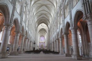"One thing leads to another," as they say. And it's true. During the wonderful Festival de l'Abbaye de Saint-Michel en Thiérache, you don't just listen to beautiful music, you also make new connections. This is how I discovered that the abbey festival has a close relationship with the Festival de…